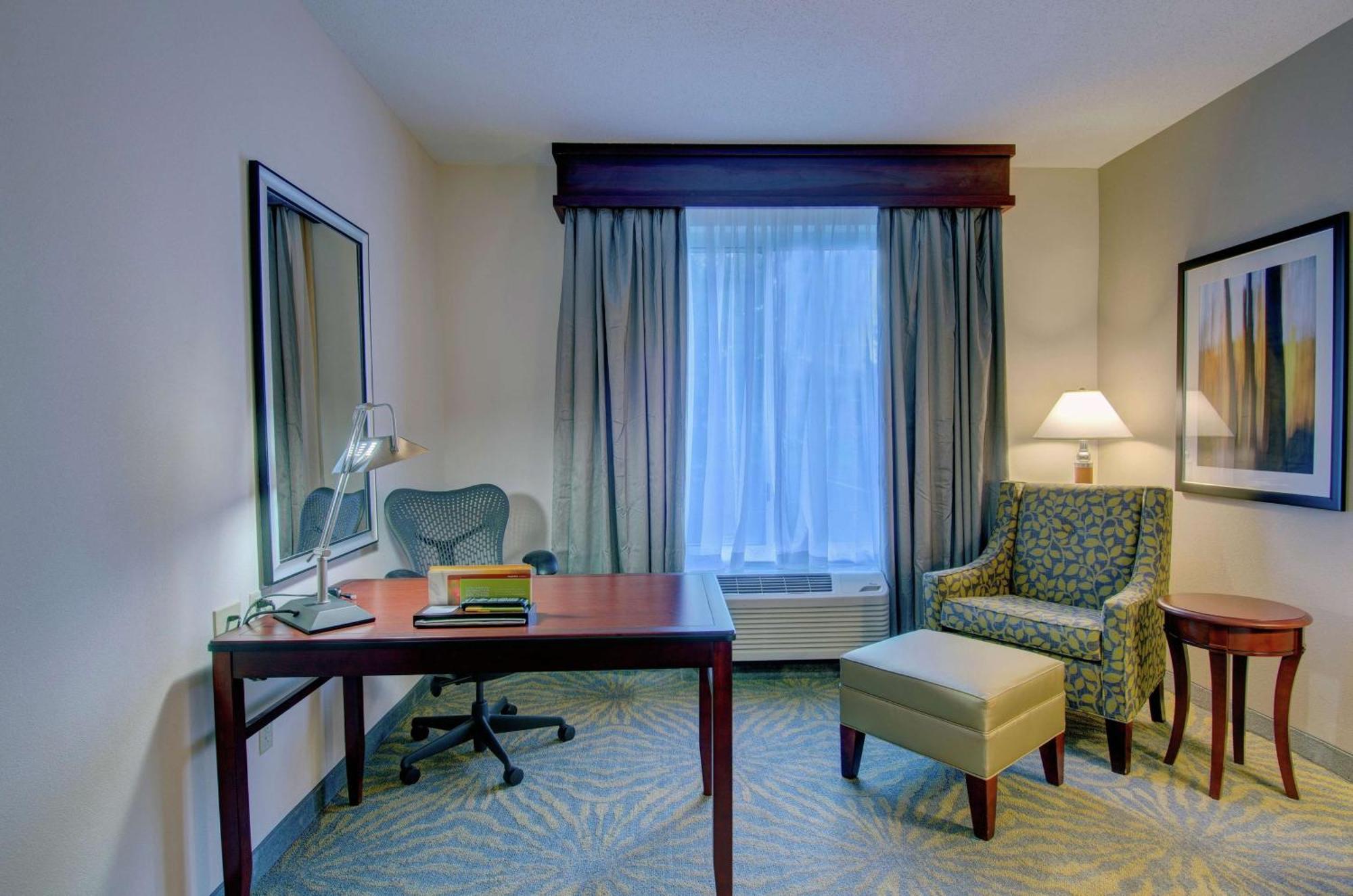 Hilton Garden Inn Норуок Екстериор снимка